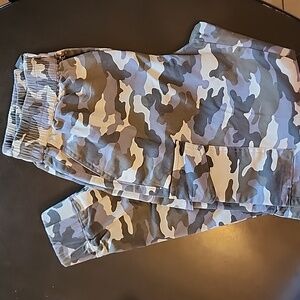 Three tone Blue camo women's joggers with pockets. Size small